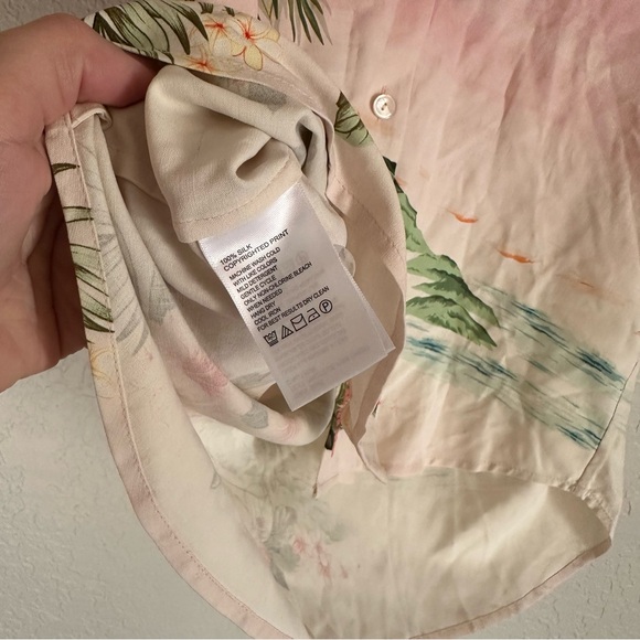 Tommy Bahama NWT 100% Silk Artist Series ‘23 Perfect Paradise Talulla Camp Shirt - Picture 6 of 9